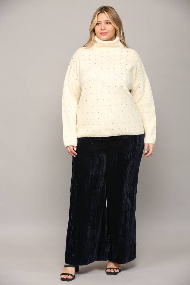 CREMA MAGLIONE A COLLO ALTO IMPREZIOSITO DA STRASS FW9411P in vendita all'ingrosso su Faire6