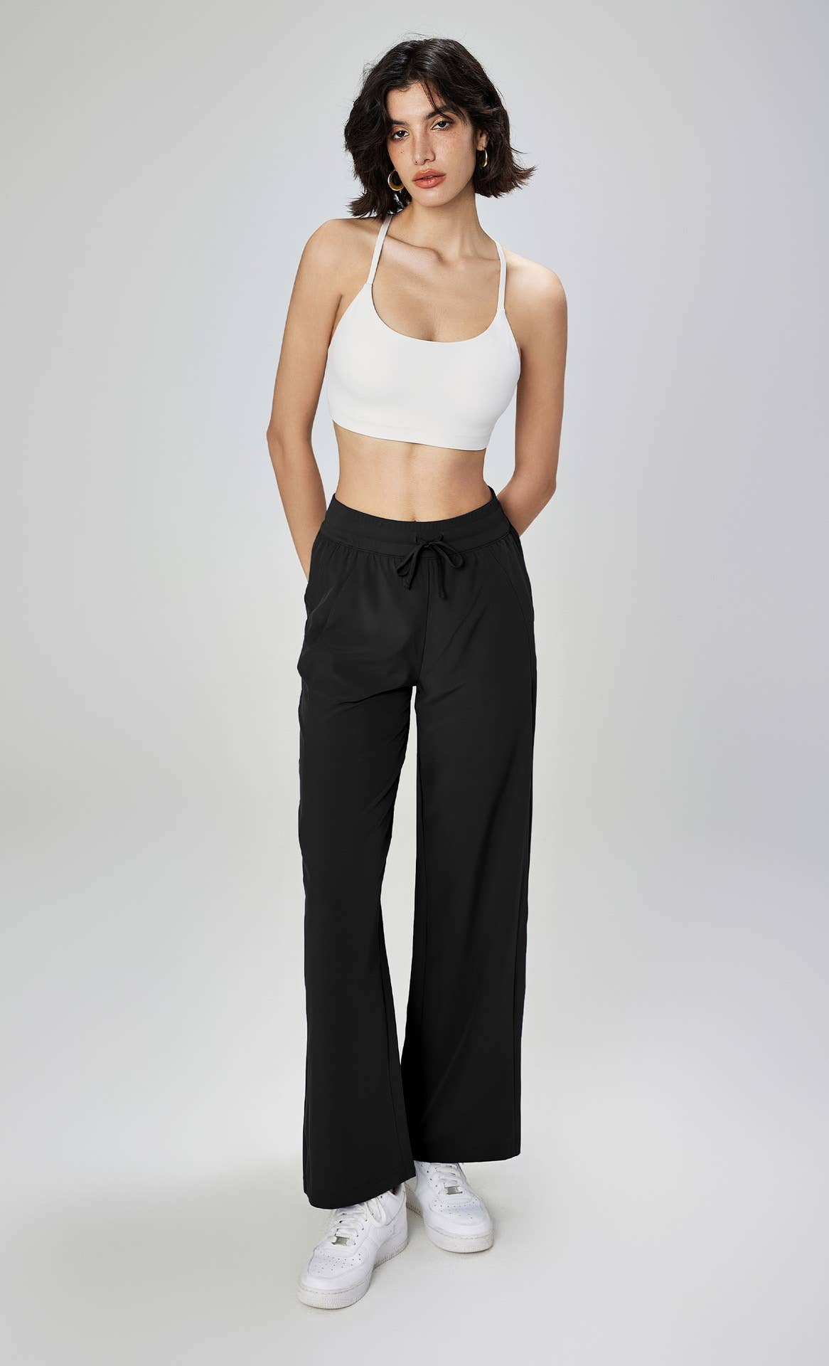 91thelabel - Vente Pantalon de sport – femme - Pantalon de sport Alexandria Easy-Fit à taille élastique et jambes droites 3