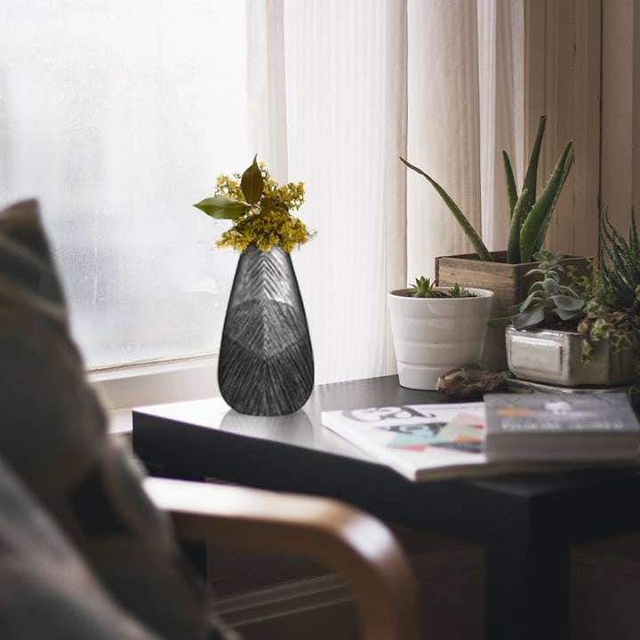 GRAU Arrowhead Vase aus Polyresin, silbergrau, groß, moderne Vase, moderne Wohndekoration, Weihnachtsgeschenk für den Großhandel auf Faire4