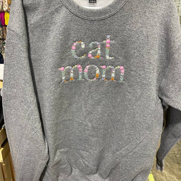 Floral embroidered cat mom Crew neck for wholesale by Basil & Burch