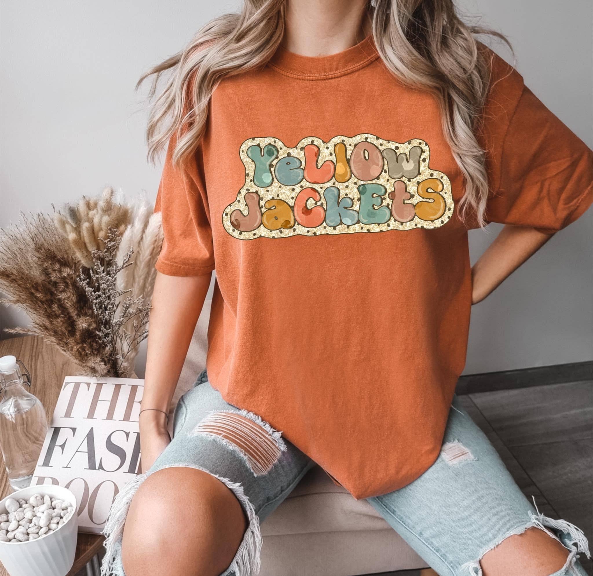 K and M Designs – Engroshandel Sublimationstryk – Gule jakker Fall Dots Mascot DTF Transfer0