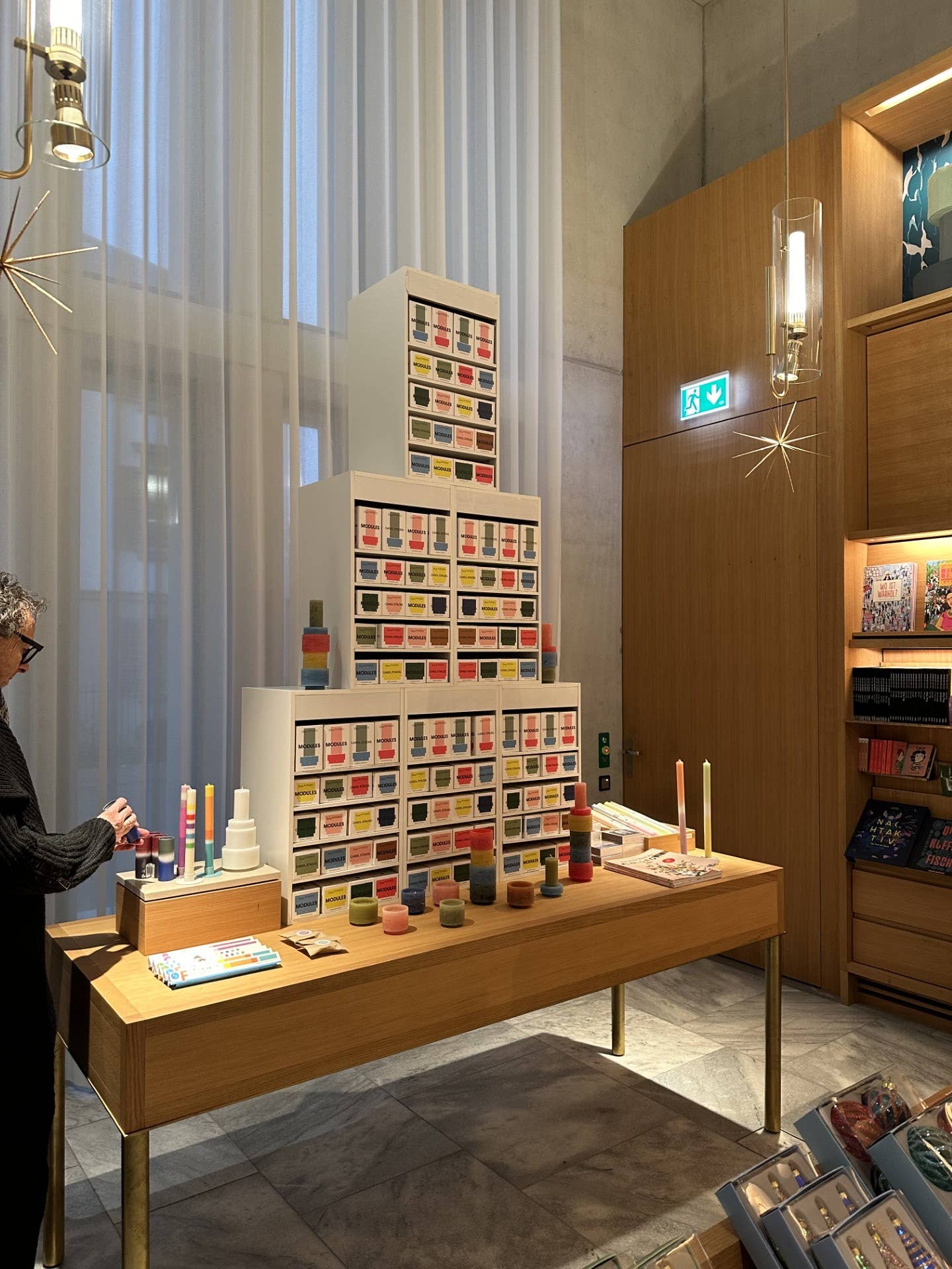 Stan Editions - Vente Bougies piliers - MODULES pour présentoir (rempli) (présentoir offert pour commande > 750 €)2