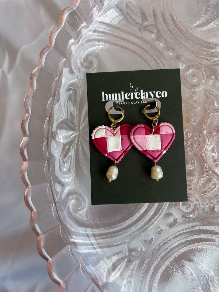 Pendentifs en forme de cœur matelassé pour la vente par hunterclayco | Polymer Clay Earrings