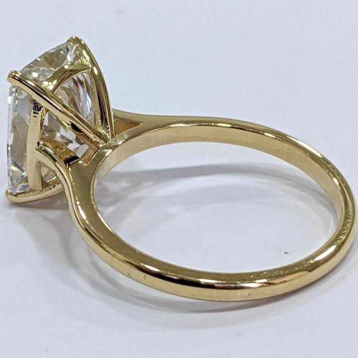 Lifetime Jewelers - Wholesale Engagement Ring - 3 Carat CT VS Cushion Lab Grown Diamond Engagement Ring 14k3