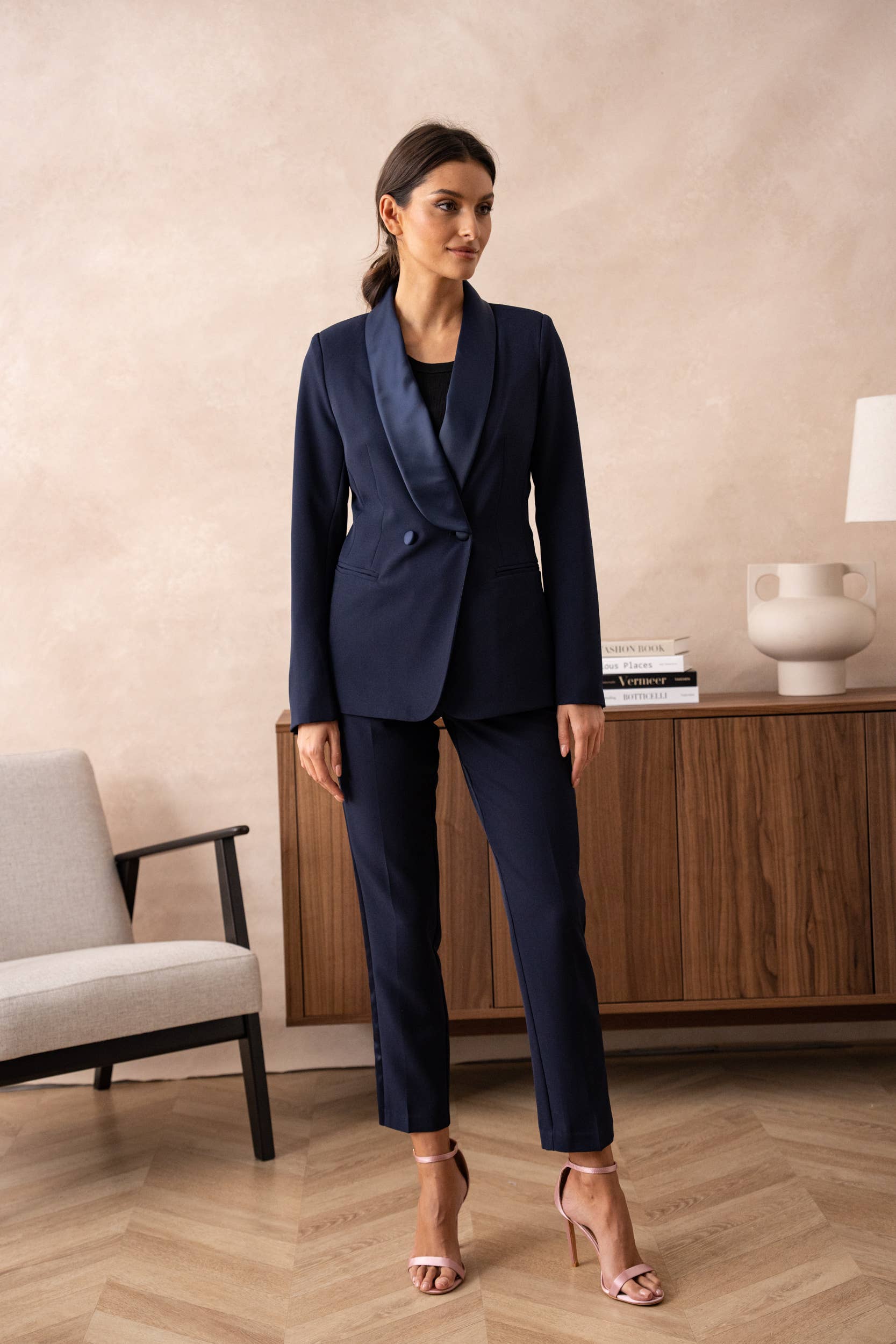 Attentif Paris – Engroshandel Habitjakke – til kvinder – Slim fit plain smokingjakke34