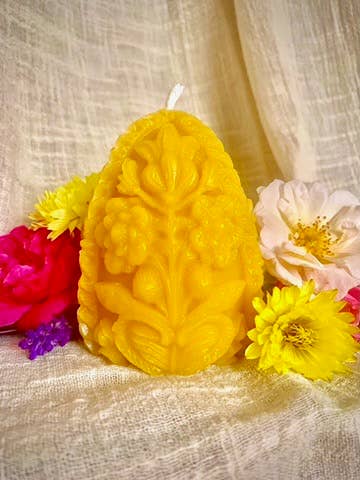 100% Beeswax Pillar Candle - Botanical Egg for wholesale by Buzz In The Hills