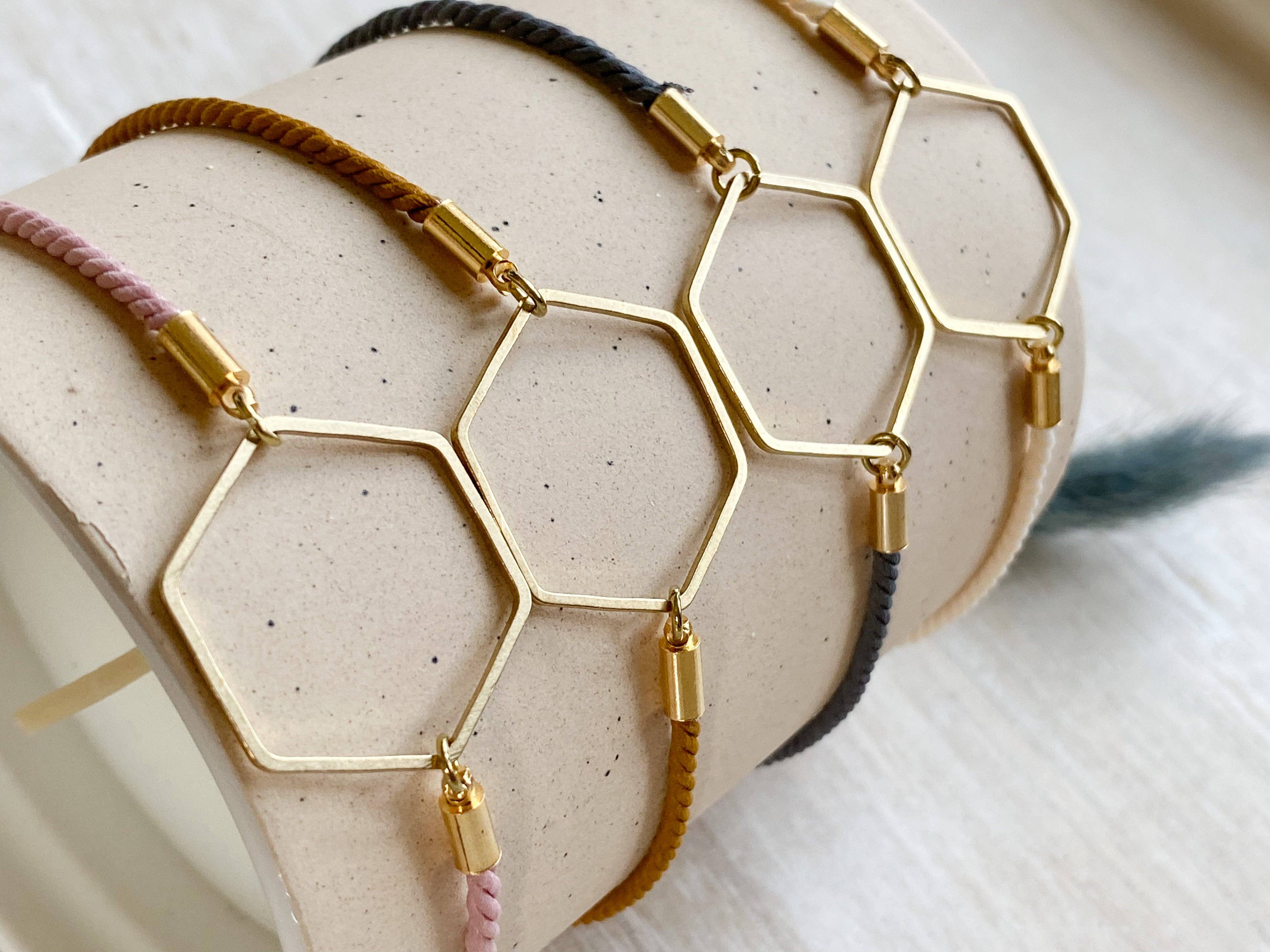 Agaveh girl – wholesale Charm/dangle bracelet – Simple Hexagon Bracelet5