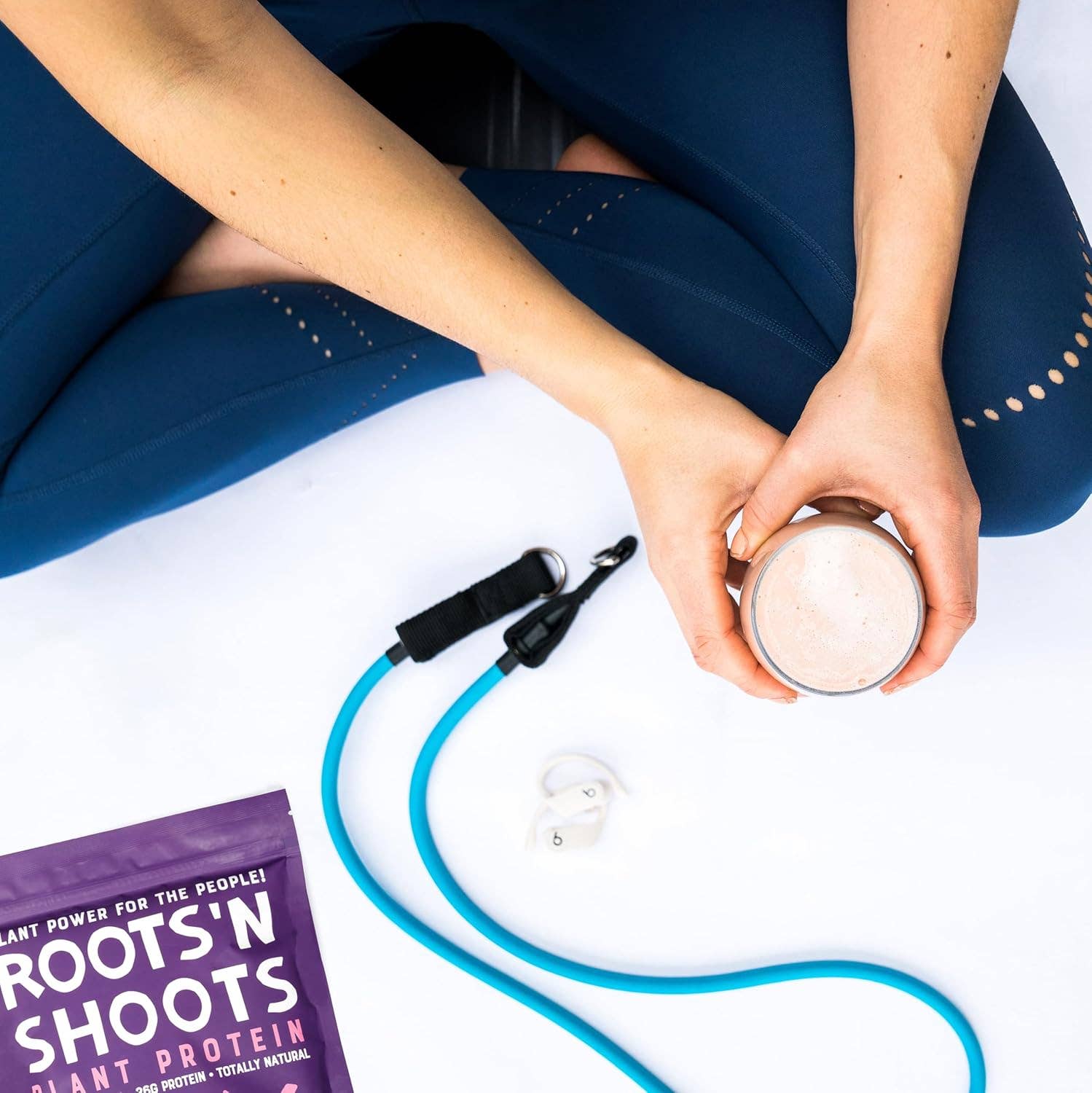 Roots 'n Shoots (Nutrition) Ltd - Wholesale Protein/superfood powder - Vegan Protein Powder with Vit B12 Berry 500g4