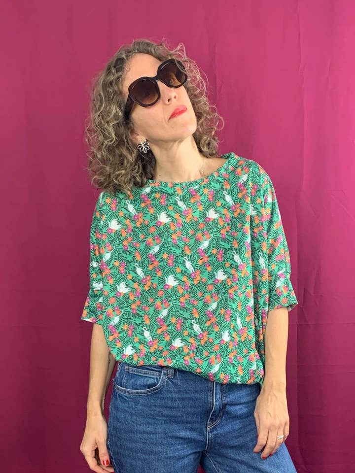 Bond - Print Cats T-shirt for wholesale by La Compiano