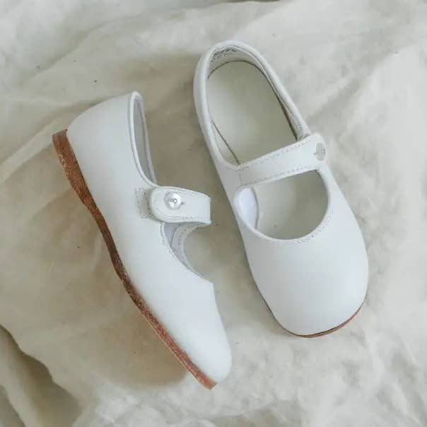 Charlotte Mary Jane - Blanche pour la vente par Zimmerman Shoes