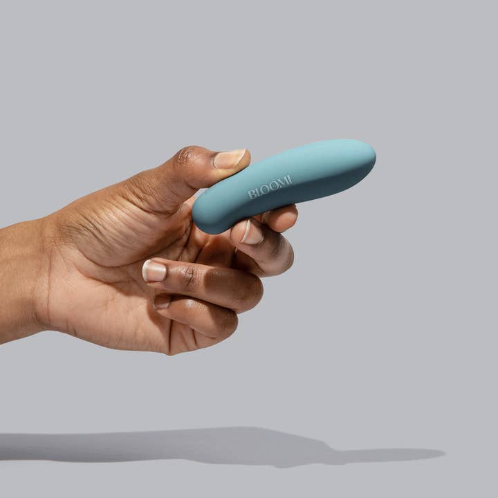Bloomi - Wholesale Sex Toy - Award-Winning Play Mini Vibrator in Medical-Grade Silicone