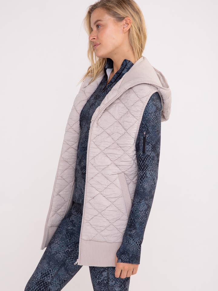 Mono B - Wholesale Outerwear Vest - Women's - Oversized Quilted Fleece Vest with Hood16