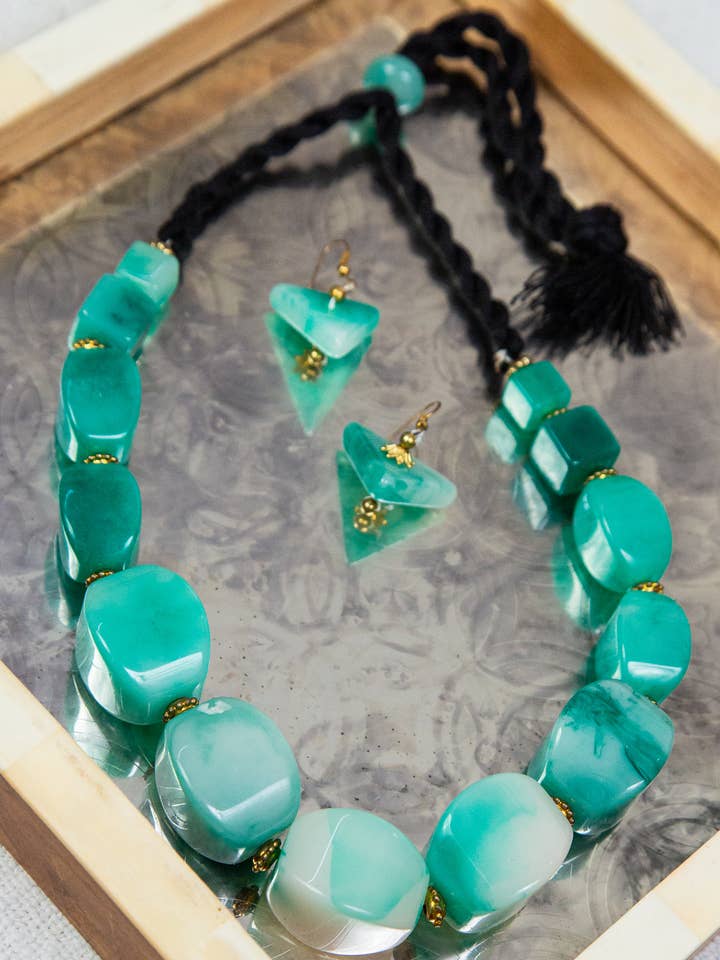 Chunky Green Necklace with Earrings for wholesale by ANJI