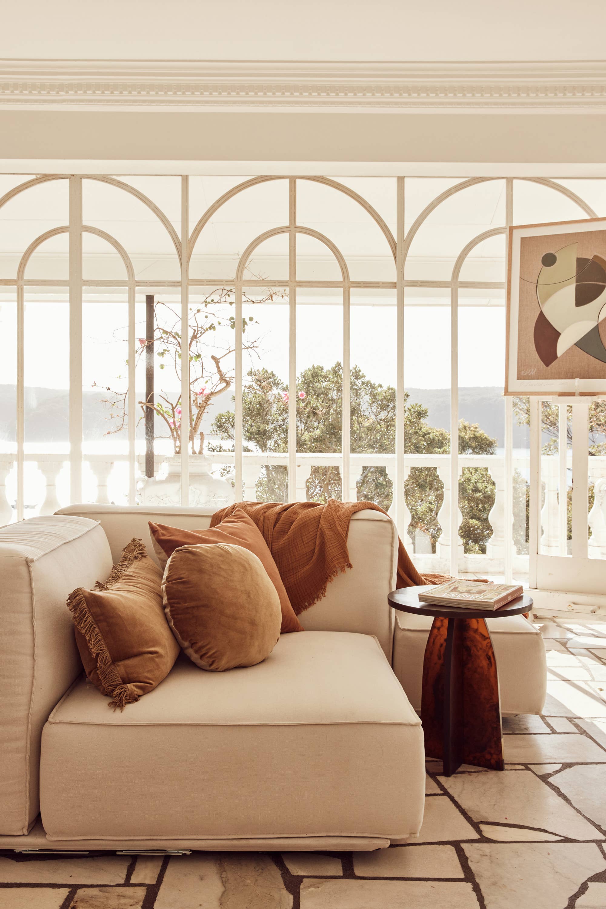 Saardé - Vendita all'ingrosso Cuscini decorativi - Cuscino rotondo in lino/velluto | Noce moscata4