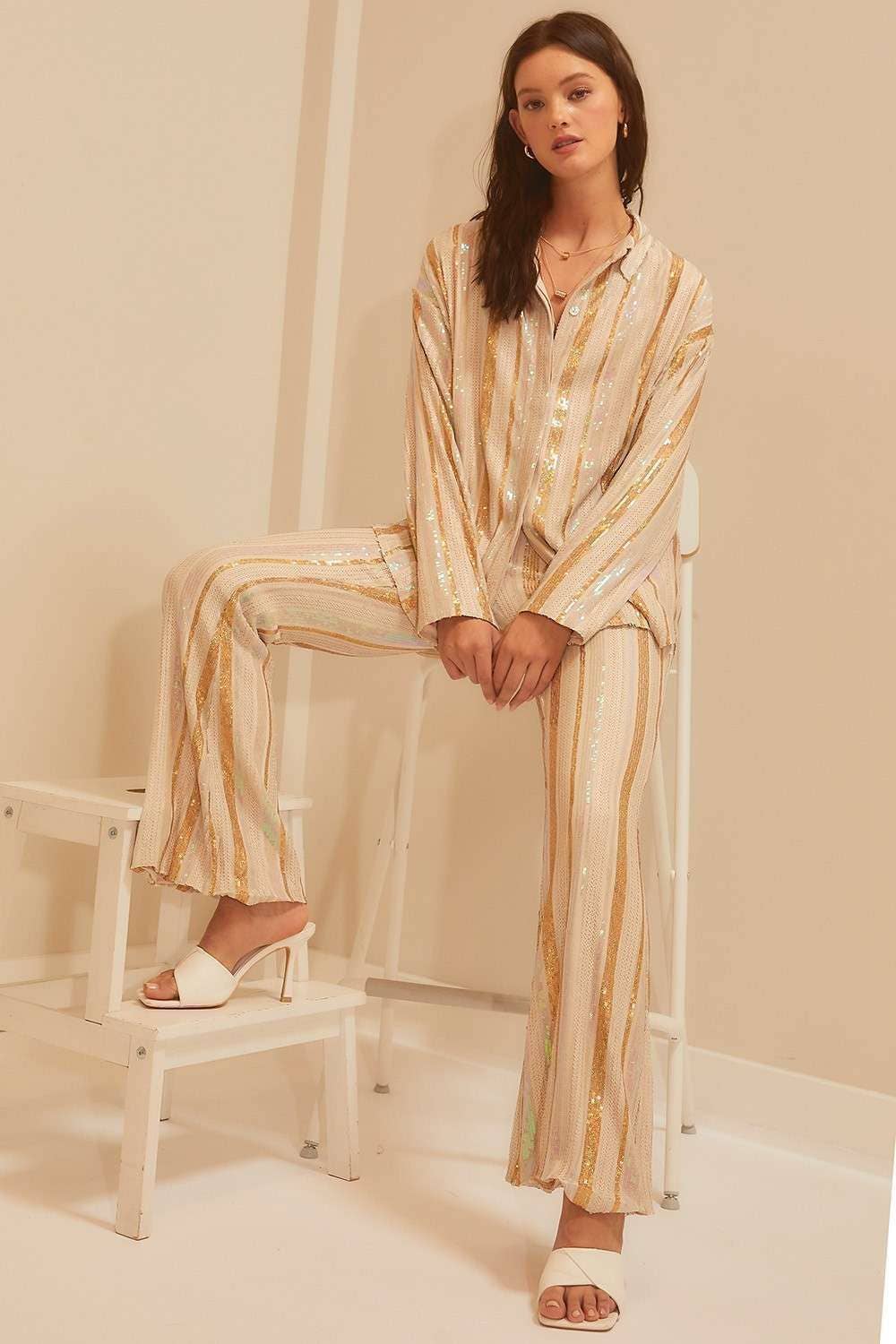 CREME MULTI Camisa Formal de Lantejoula Stripe Neutro para venda a revendedores na Faire8