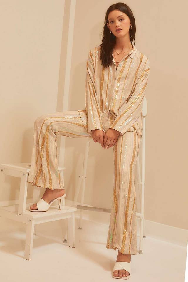 CREME MULTI Camisa Formal de Lantejoula Stripe Neutro para venda a revendedores na Faire8