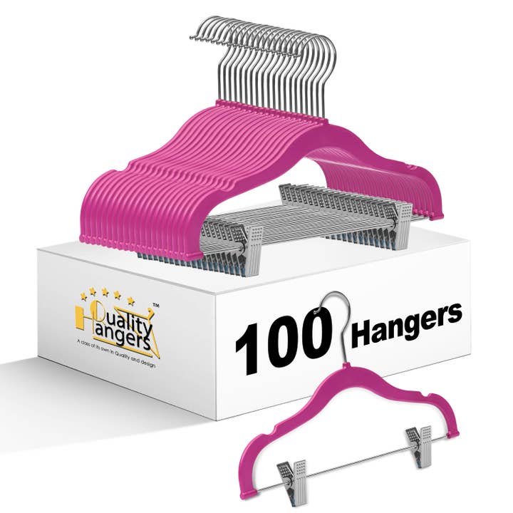 PL065 - 13,5 „Kinder Kunststoff Rock Kleiderbügel mit Clips - Pink für den Großhandel von Quality Hangers