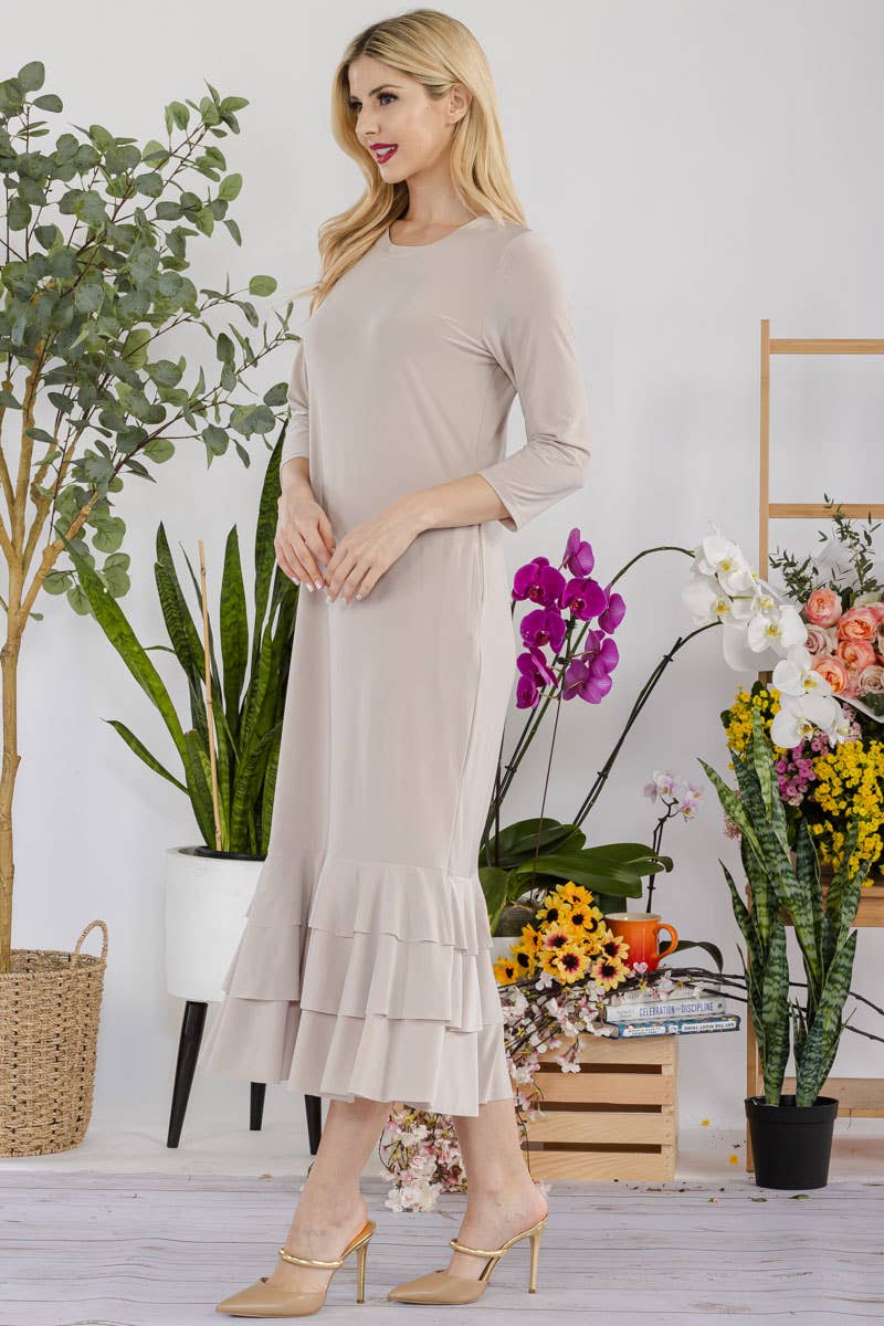 Celeste Clothing – Großhandel Kleid – Damen – Großgrößen-Midikleid mit gestuften Rüschen und 3/4-Ärmeln25