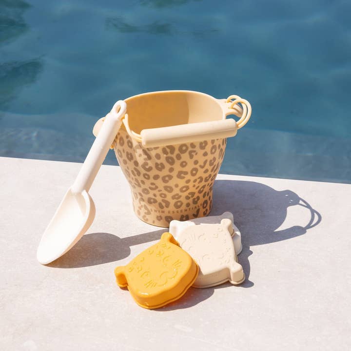 Axis Toys & Gifts - Wholesale Beach/pool toy – Child & baby - Swim Essentials Beach Bucket Set - Leopard3