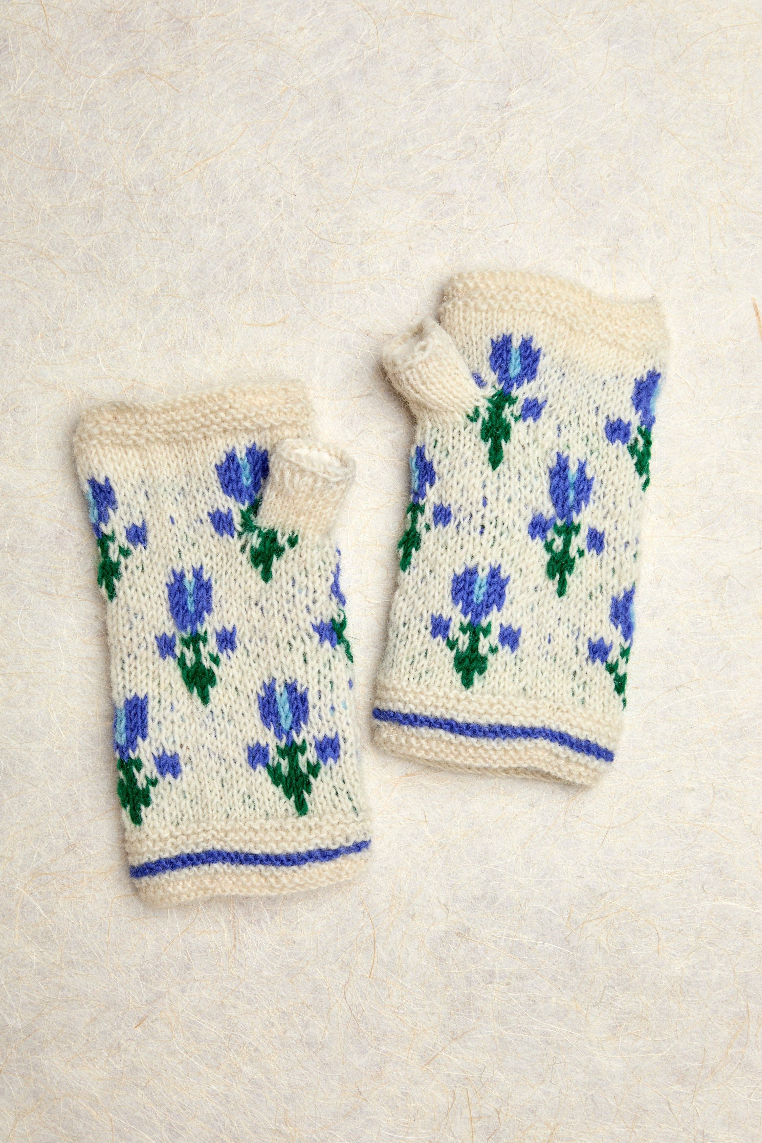 By Many Hands - Vente Chauffe-mains - Mitaines en tricot écru Ingrid1