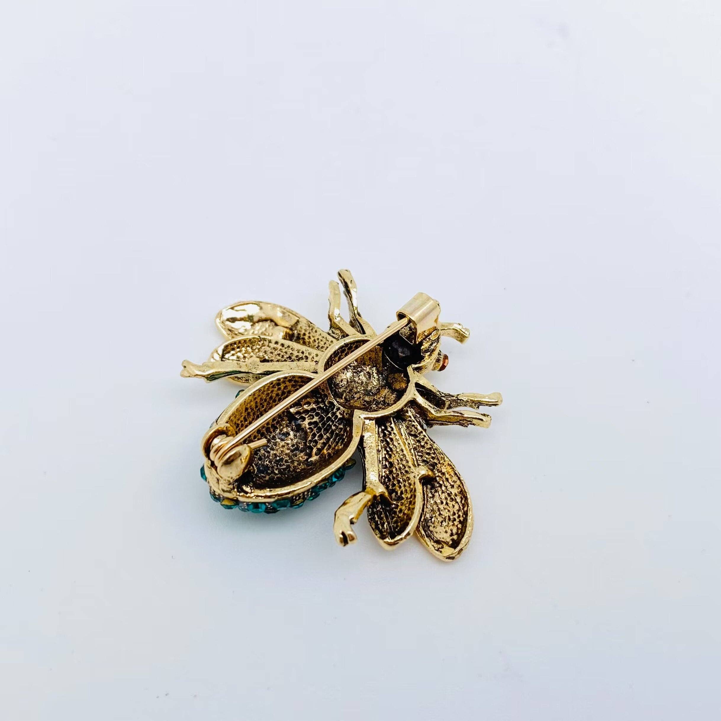 Mio Queena - Vente Broches - Broche abeille en métal avec strass, pince à vêtements2