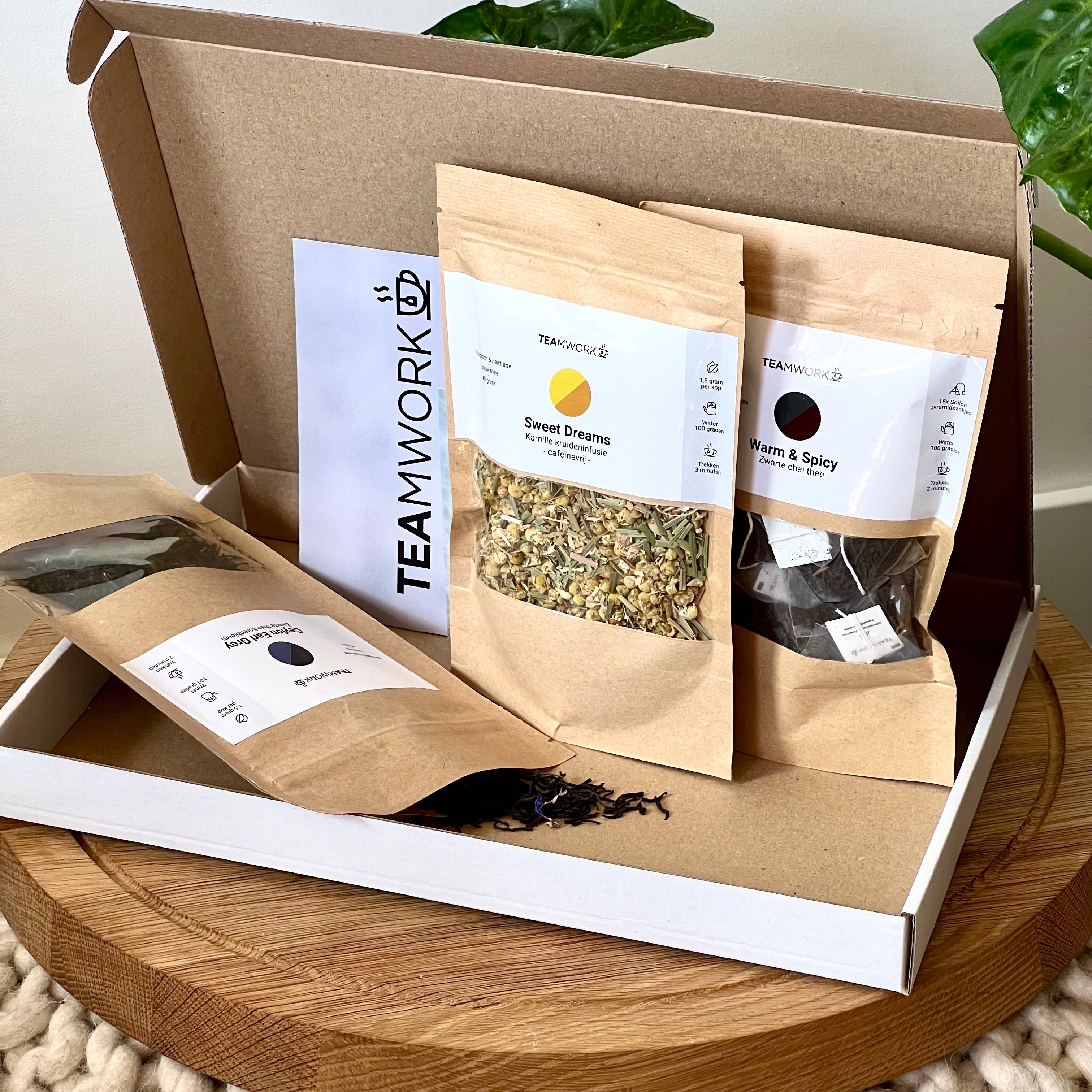 TEAmwork Tea – Großhandel Loser Tee – Funky Fruit Rooibos losen Tee 40 Gramm2