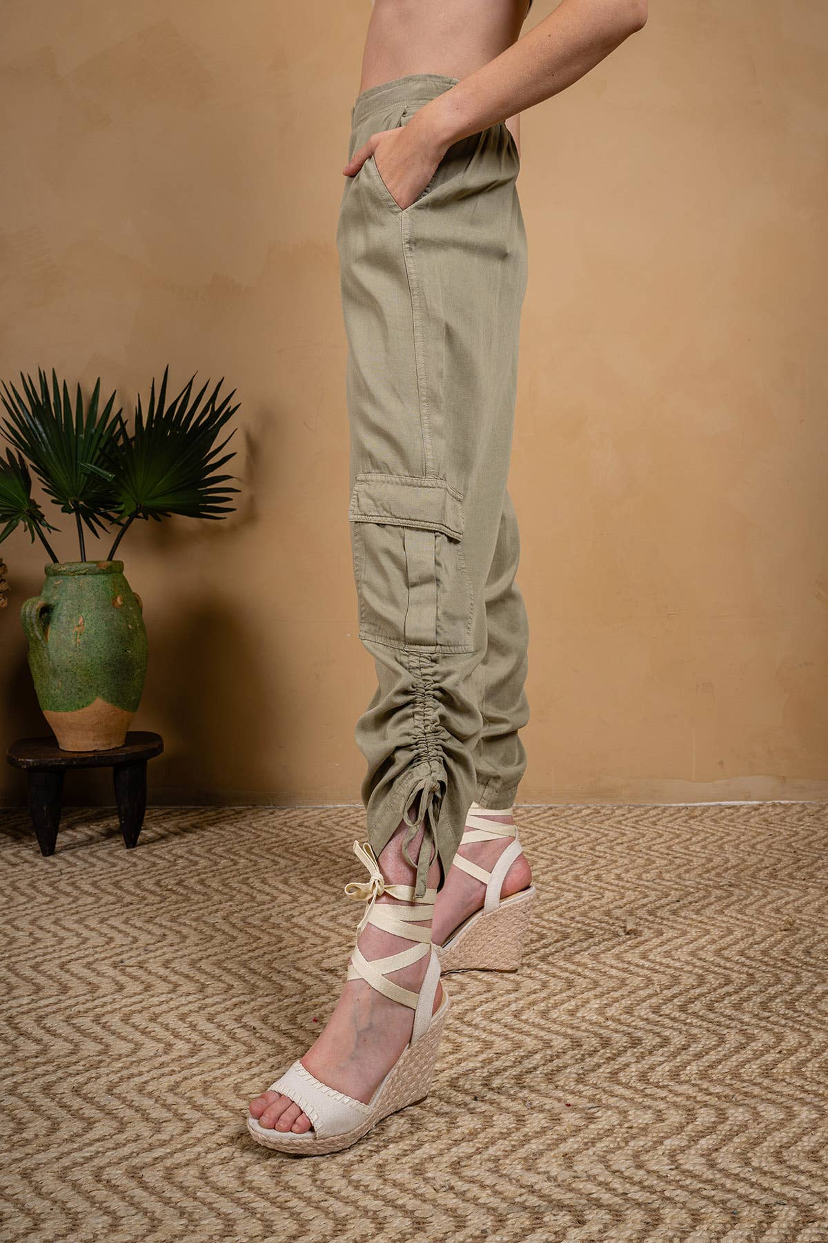 Paparazzi - Vendita all'ingrosso Pantalone - Donna - Pantaloni Cargo con Coulisse in Tencel Slub 4209-CAP9