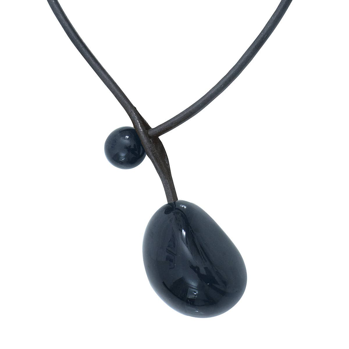 Lunasol - Wholesale Choker/Collar - CERISE black necklace in vegetable ivory and leather2