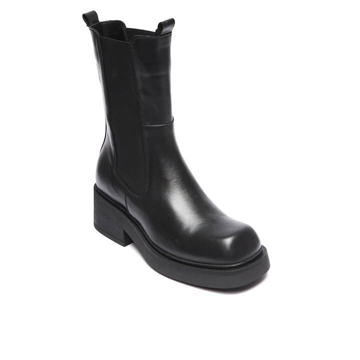Frank Daniel - Wholesale Chelsea Boots - Women's - Women's black Chelsea boot. Made in Italy. FD96011
