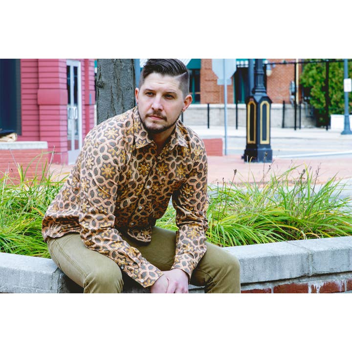 Chemise en béton à imprimé Guju pour la vente par Ekome Studio