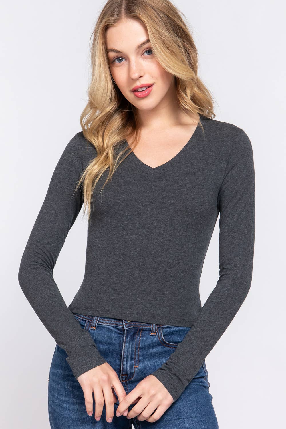 42POPS - Vendita all'ingrosso Top in maglia - Donna - .. TOP CORTO ADERENTE CON SCOLLO A V A MANICA LUNGA SI-249703