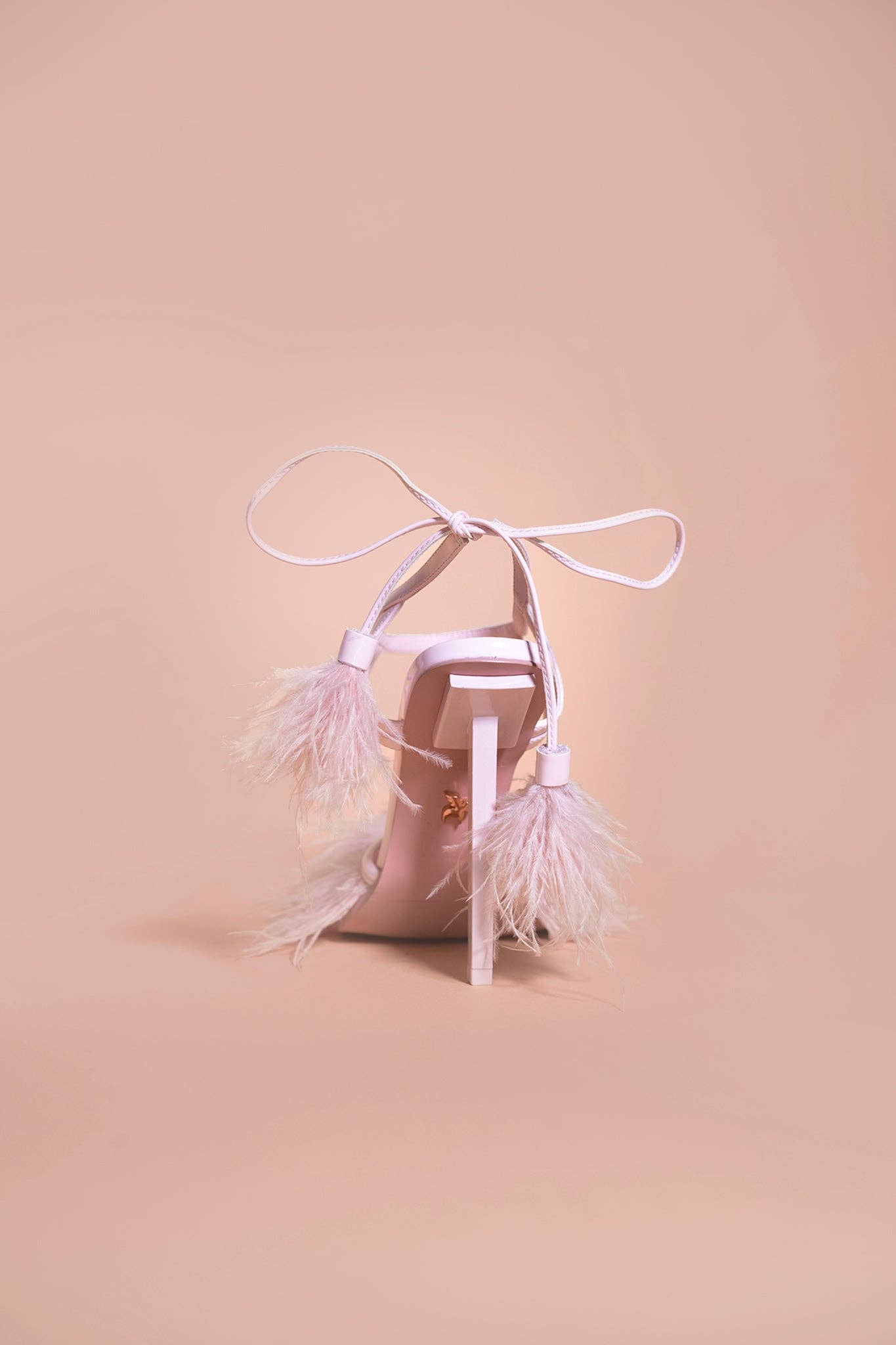 She is Cheval - Wholesale High Heels - Women's - Bibbidty Bobbidty8