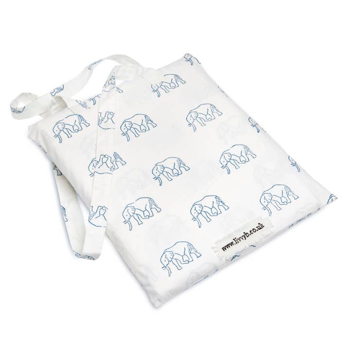 Blå Elefant bäddset (blå) för wholesale på Faire
