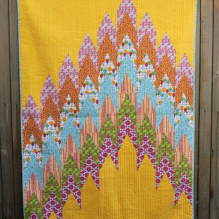 Sassafras Lane Designs - Wholesale Craft sewing kit - Firelights Lane Quilt Pattern6