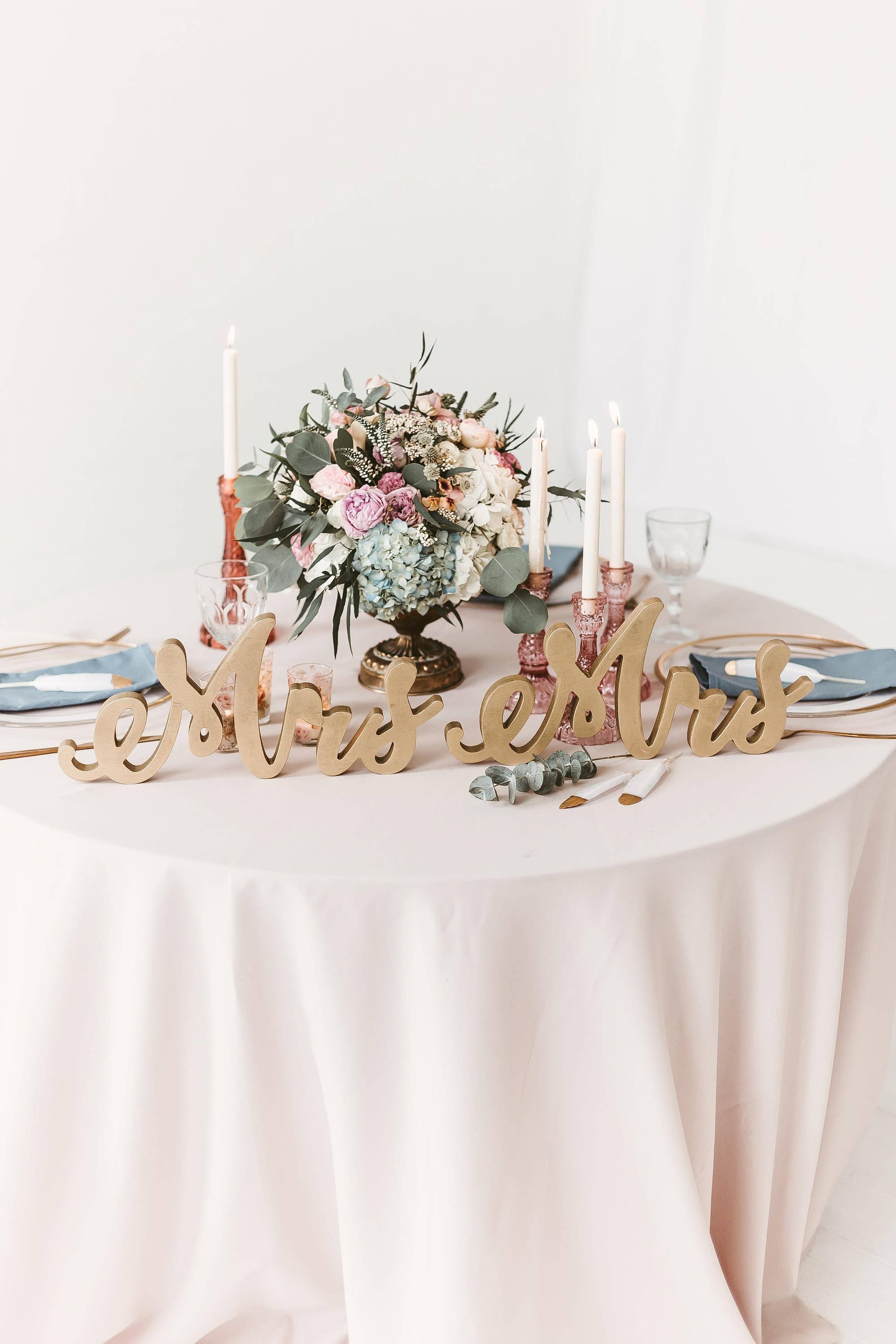 Woodinout – Engroshandel Skilt – Fru og fru skilt som lesbisk bryllupsdekoration3