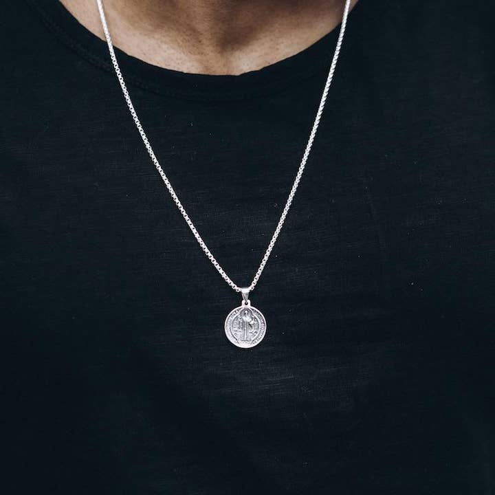 Apollis – Großhandel Kette mit Anhänger/Charm – Halskette mit Anhänger St. Christophorus aus Sterlingsilber