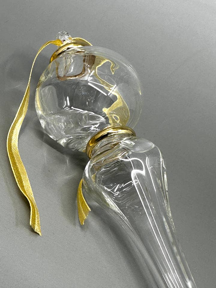 Ornamento a forma di globo di cristallo, in vetro egiziano soffiato a mano per la vendita all'ingrosso da parte di Arabazaar Gallery LLC