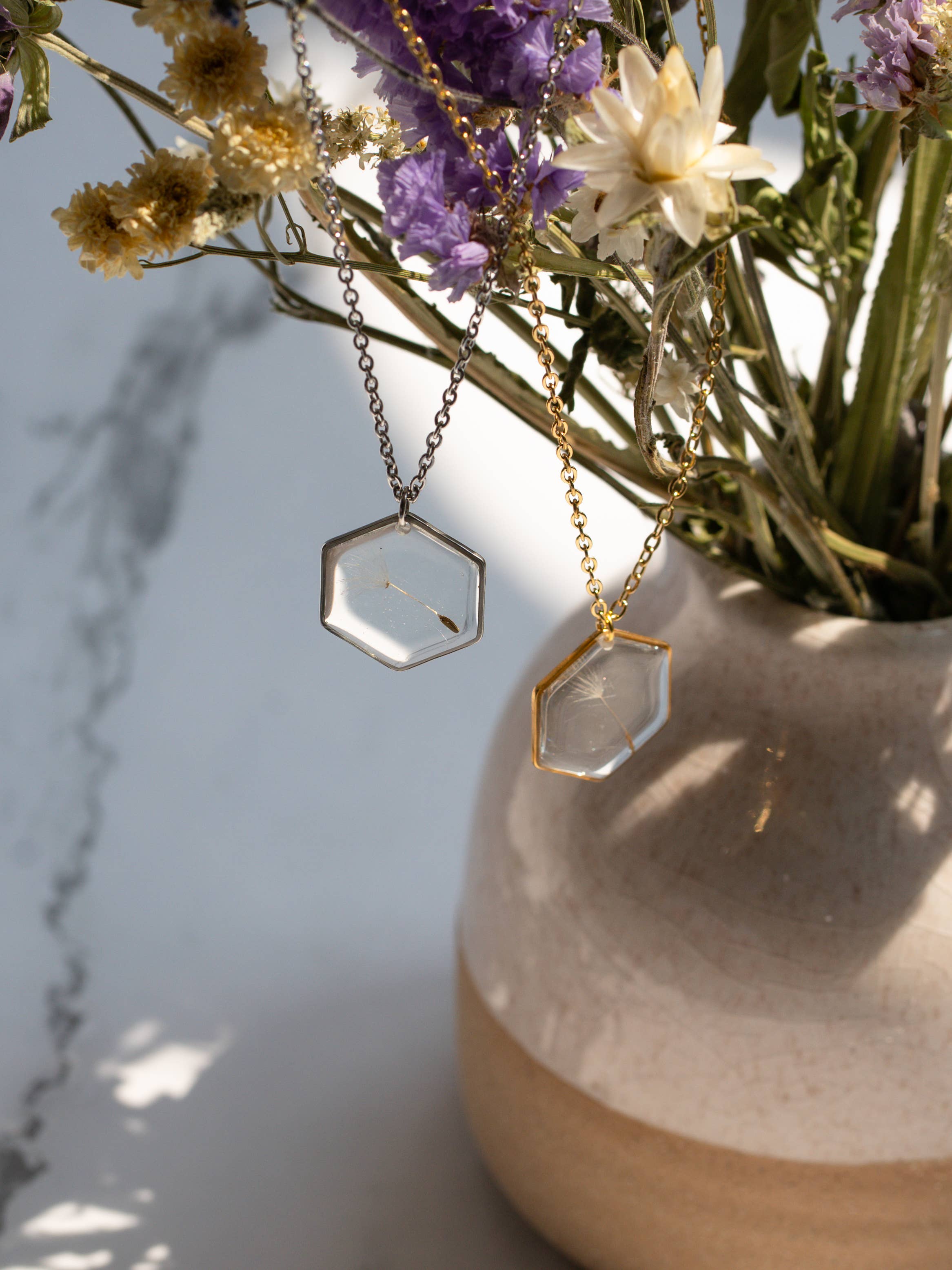 Chemist Creations - Vendita all'ingrosso Collana con ciondolo/pendaglio - Collana in resina con fiori veri e propri semi di tarassaco1