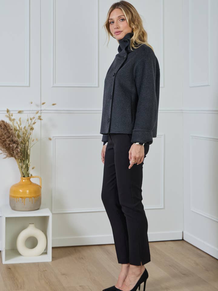 LULUMARY - Wholesale Varsity/Baseball Jacket - Women's - Short coat V32818