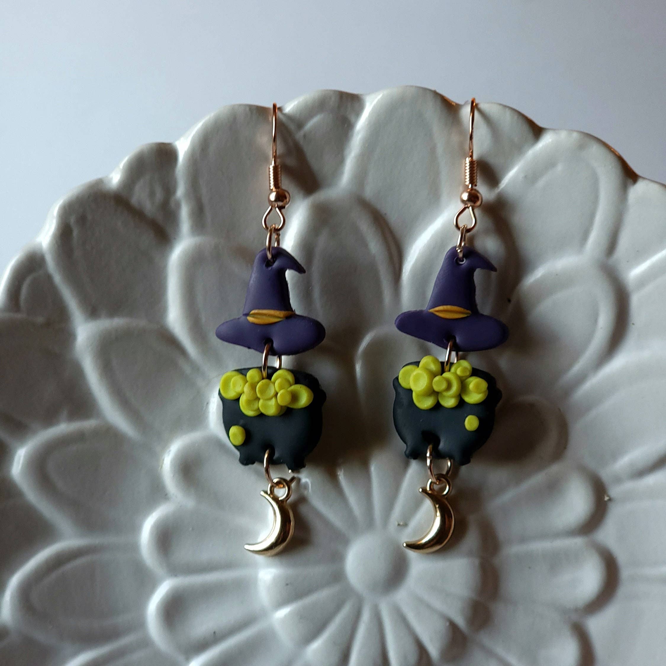 Foxy Method - Wholesale Dangle Earrings - Spooky Witch Bubbling Cauldron Halloween Hat Earrings, Witch3