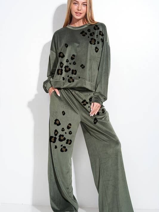 Ensemble de sweat-shirts en velours doux à imprimé animal pour la vente par MintChoco