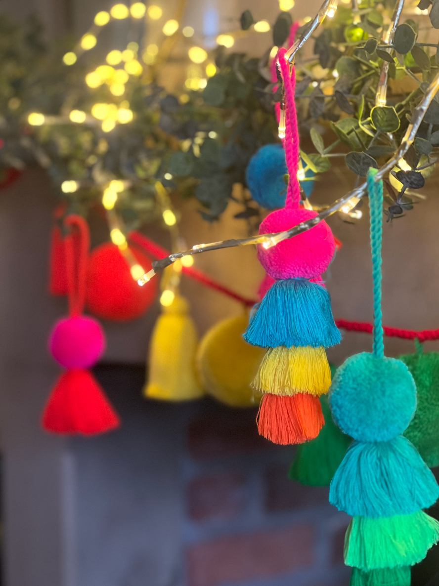PomPom Galore - Wholesale Decorative Tassel/Wall Drop - Pom Pom Trio Tassel Swags 5cm, Fiesta2