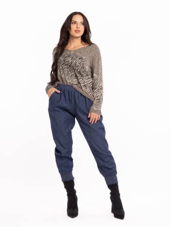 A8133 wholesale clothing online - wholesale women clothing made in Italy