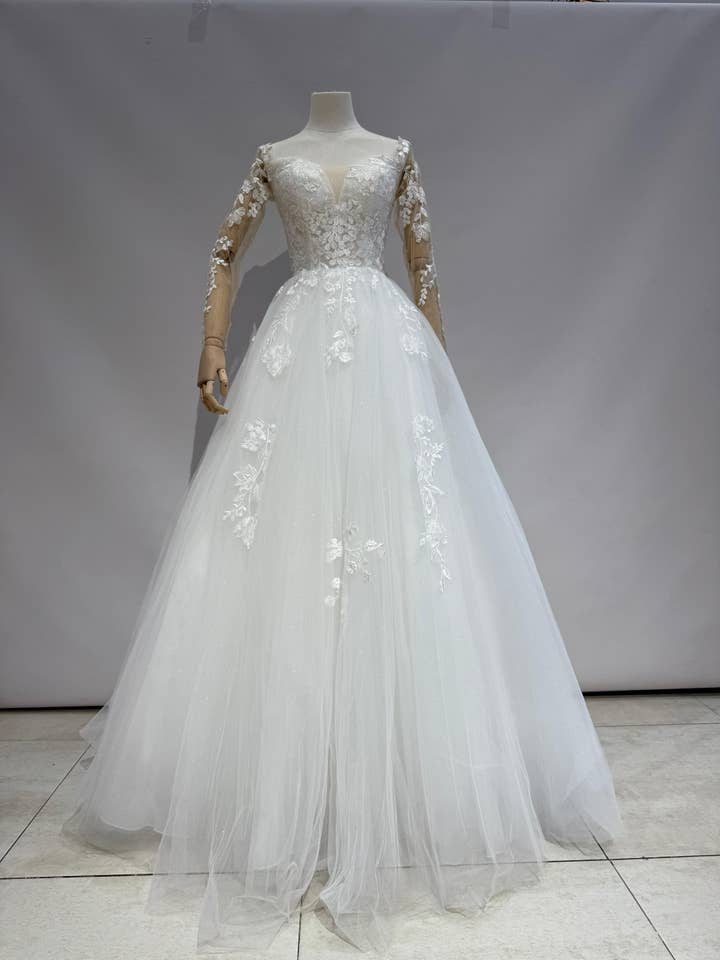 Bryllupskjole TL0904 med prinsesse-snit og lange ærmer for engroshandel hos Invitadissimas