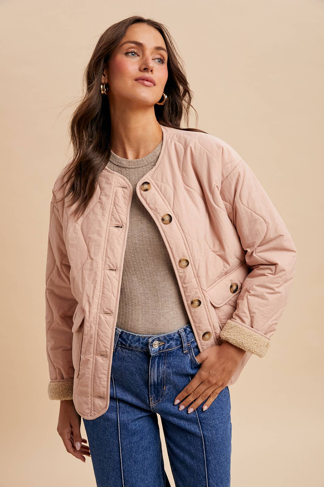 In Loom – Großhandel Pufferjacke – Damen – GESTEPPTE PUFFERJACKE MIT SHERPA-FUTTER10