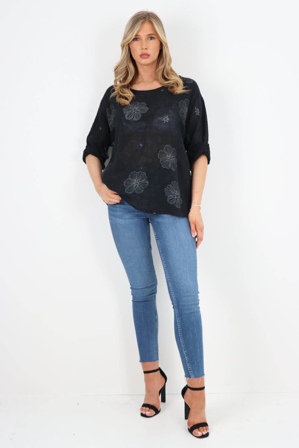 Miss Bold – Engroshandel Tunika - Dame – Italiensk bomuldsoverdel med blomsterprint0