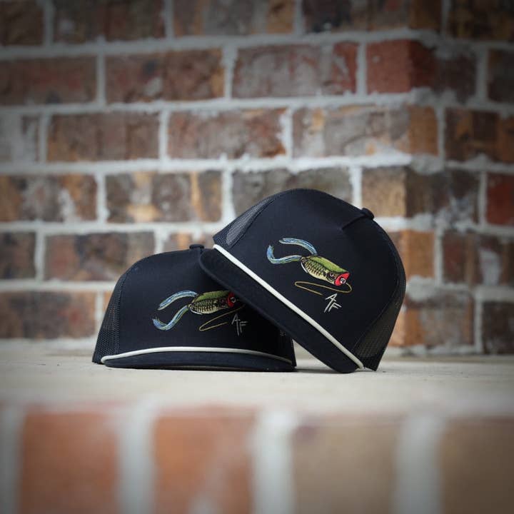 American Fetcher - Wholesale Trucker Hat - Unisex - Frog - All Black Rope1