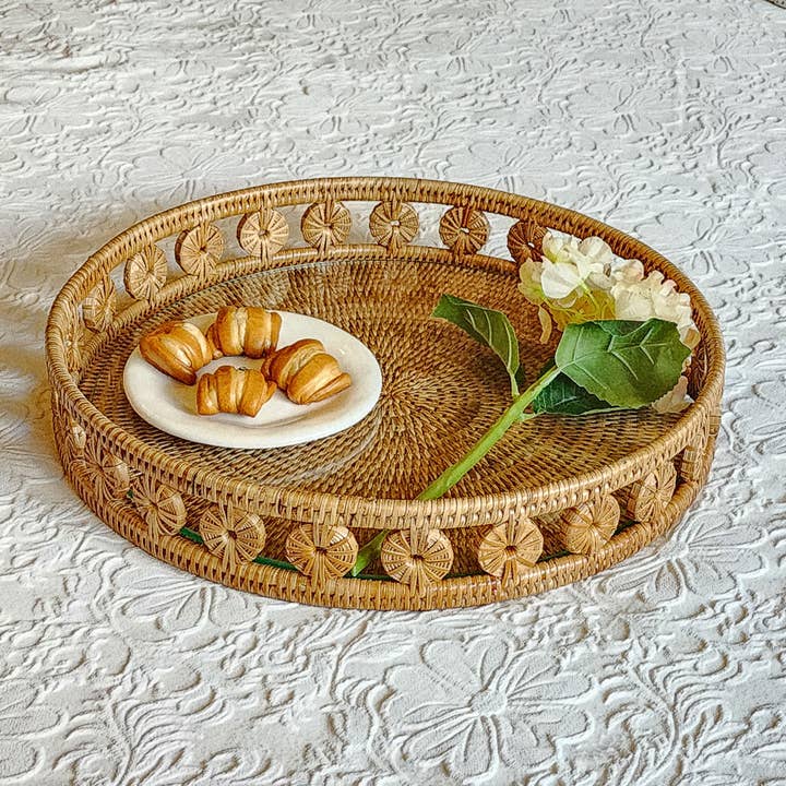 Artifacts Trading Company - Wholesale Decorative Tray - Rattan Round Tray with Glass insert – Decorative Serveware1