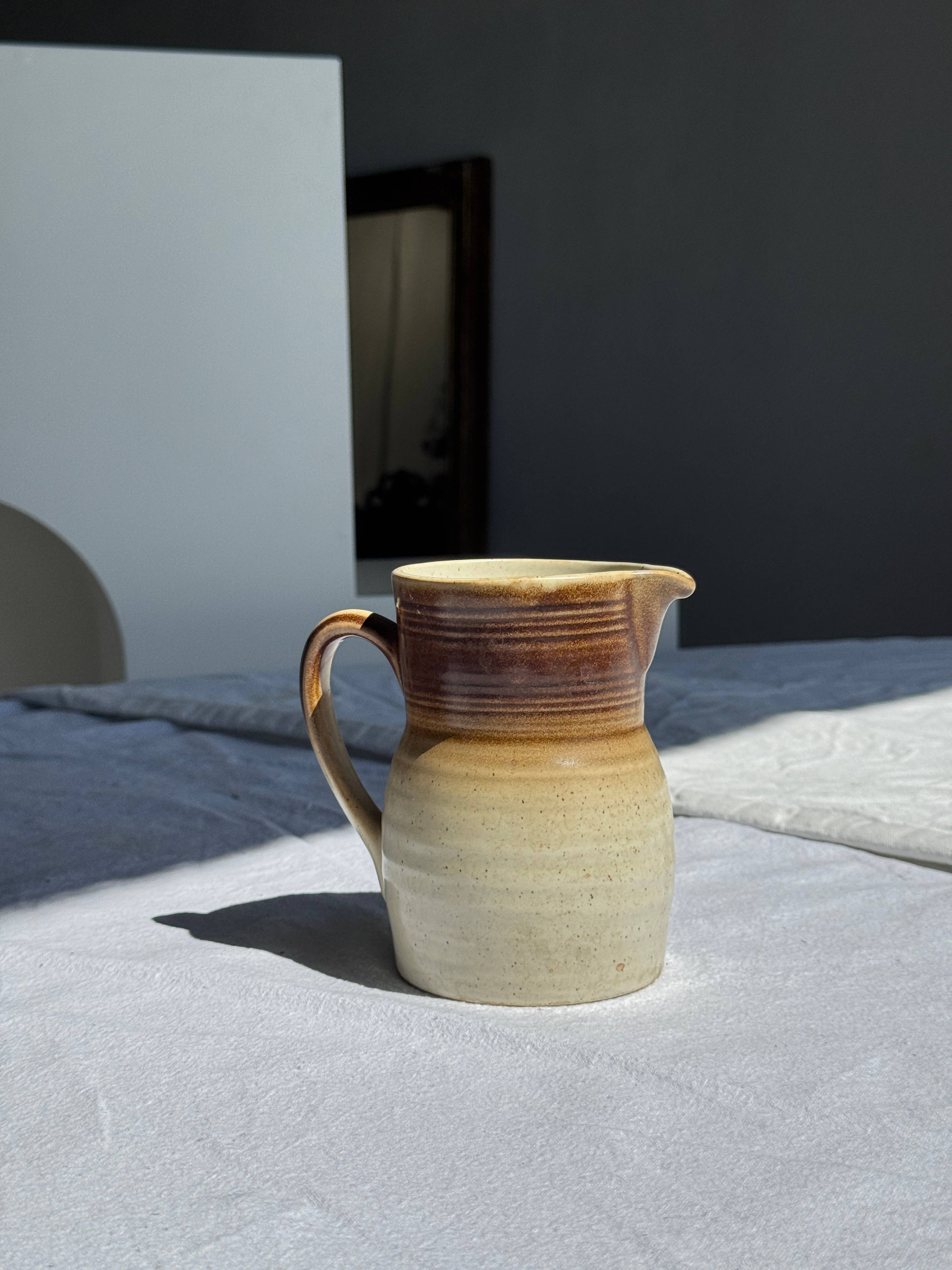Beige Petite carafe en grès vintage marque Vieux Grès 50 cl en vente sur Faire4