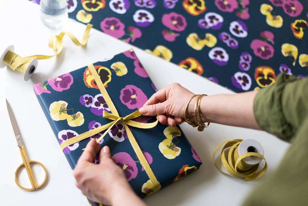 Ballard & Prescott - Wholesale Flat Wrap - Pansy Wrapping Paper1